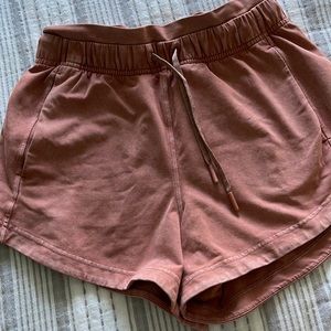 Lululemon short